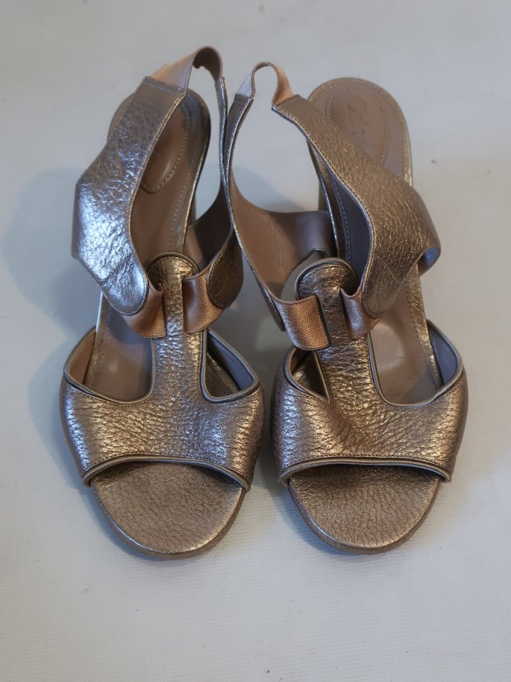 Womens Chloe Gold Metallic Leather Slingback Block Heel Sandals 38 US/7.5 - Picture 3 of 15